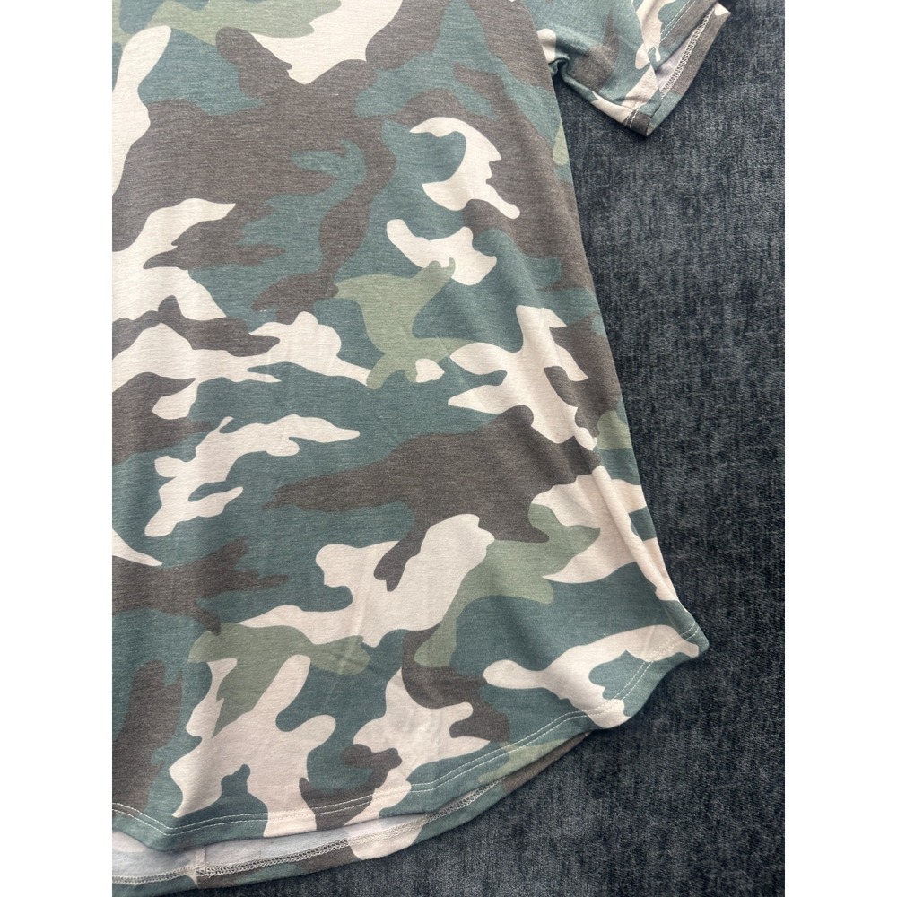 Zenana T Shirt Women Large Multicolor Camouflage Stretch Round Hem V Neck Summer - Picture 3 of 13